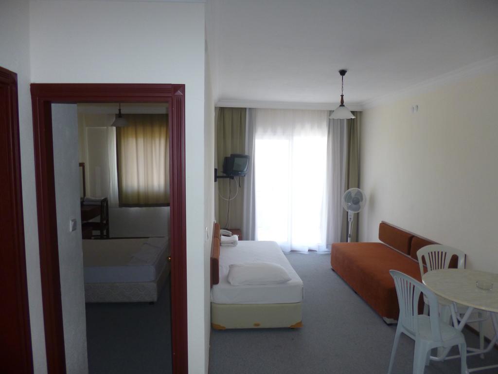 Albayrak Hotel Cesme Exterior foto