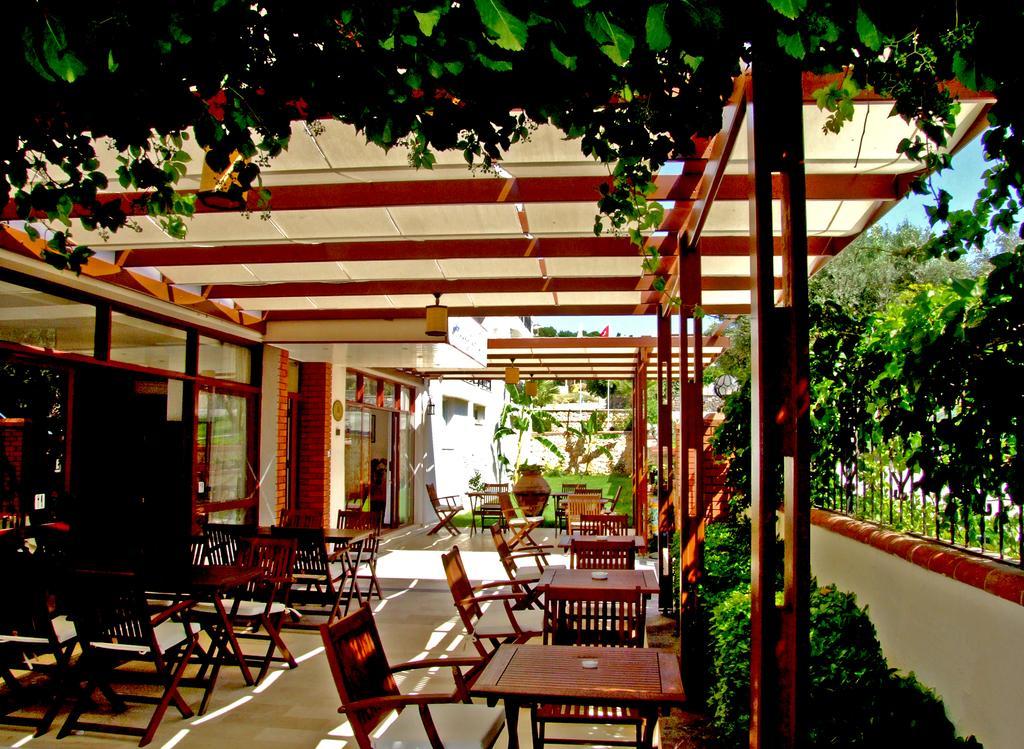 Albayrak Hotel Cesme Exterior foto