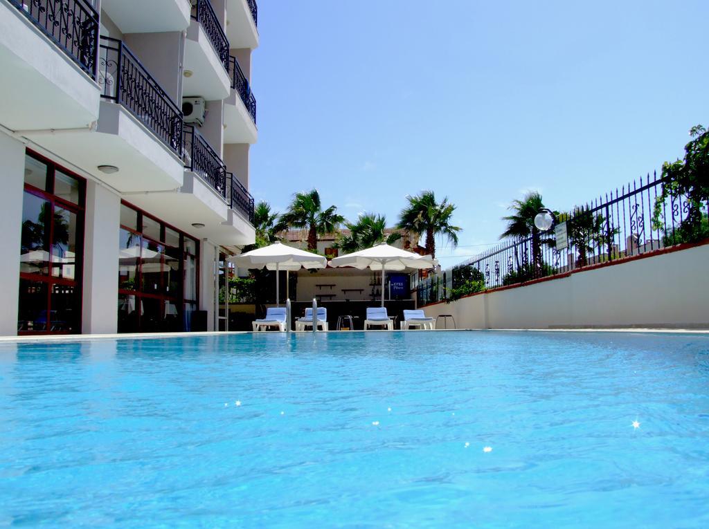 Albayrak Hotel Cesme Exterior foto
